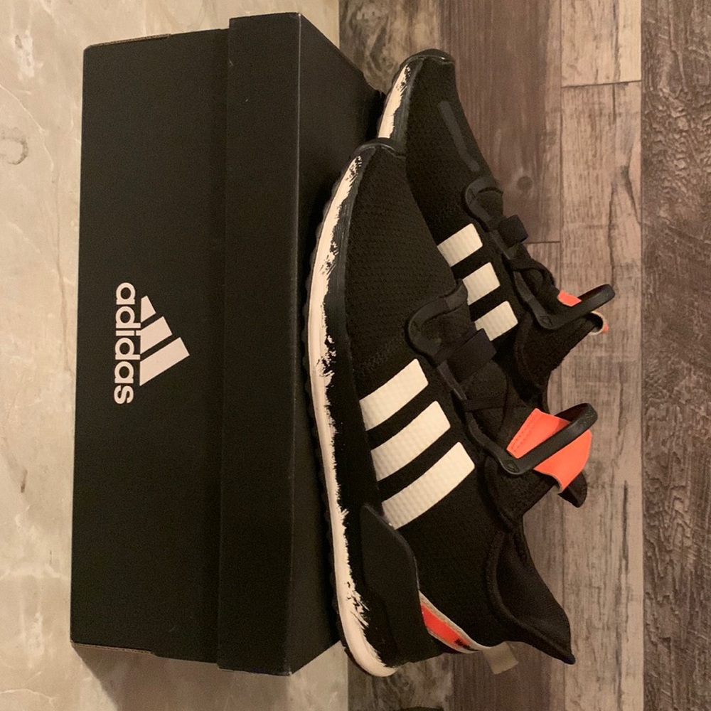 Adidas NMD Venom size 8